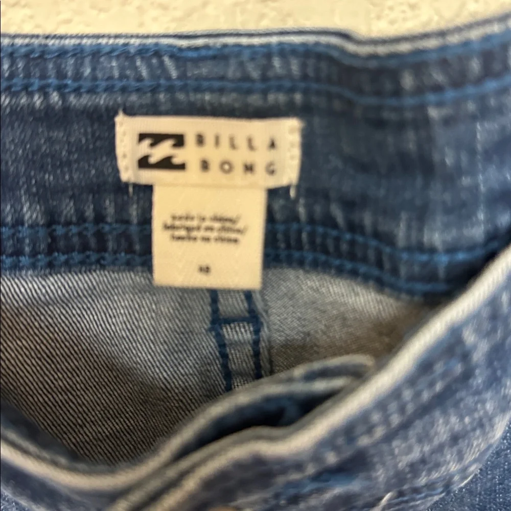 Blue Wide-Leg Cropped Jeans - Picture 4 of 4